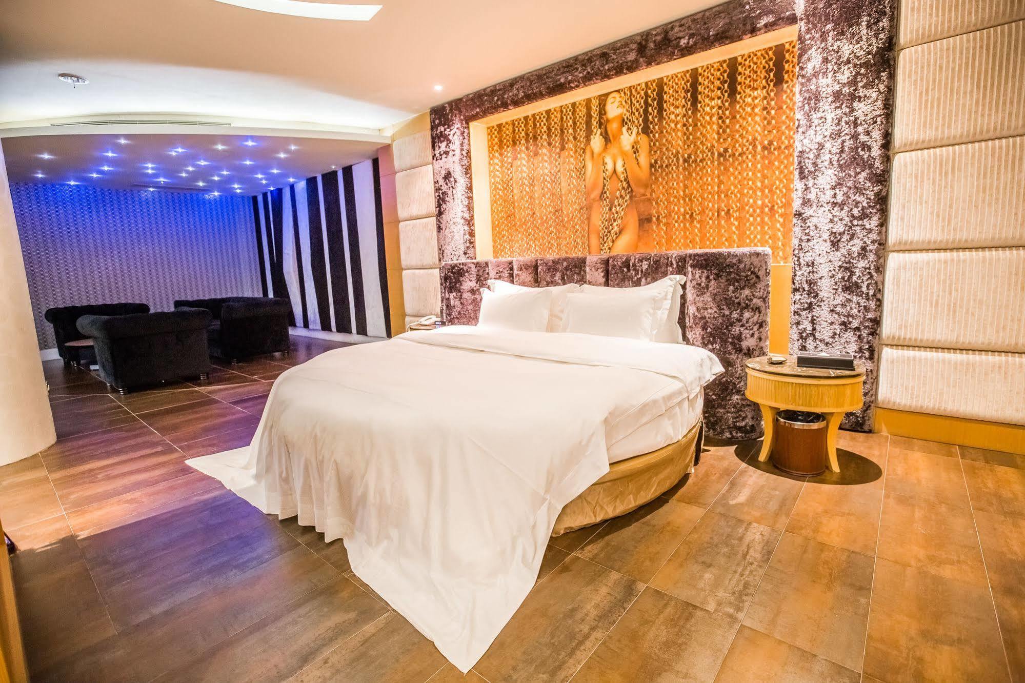 Ohya Chain Boutique Motel-Xinying Εξωτερικό φωτογραφία